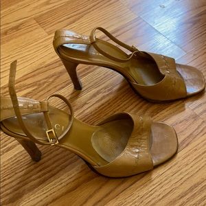 Gucci heels size 7.5